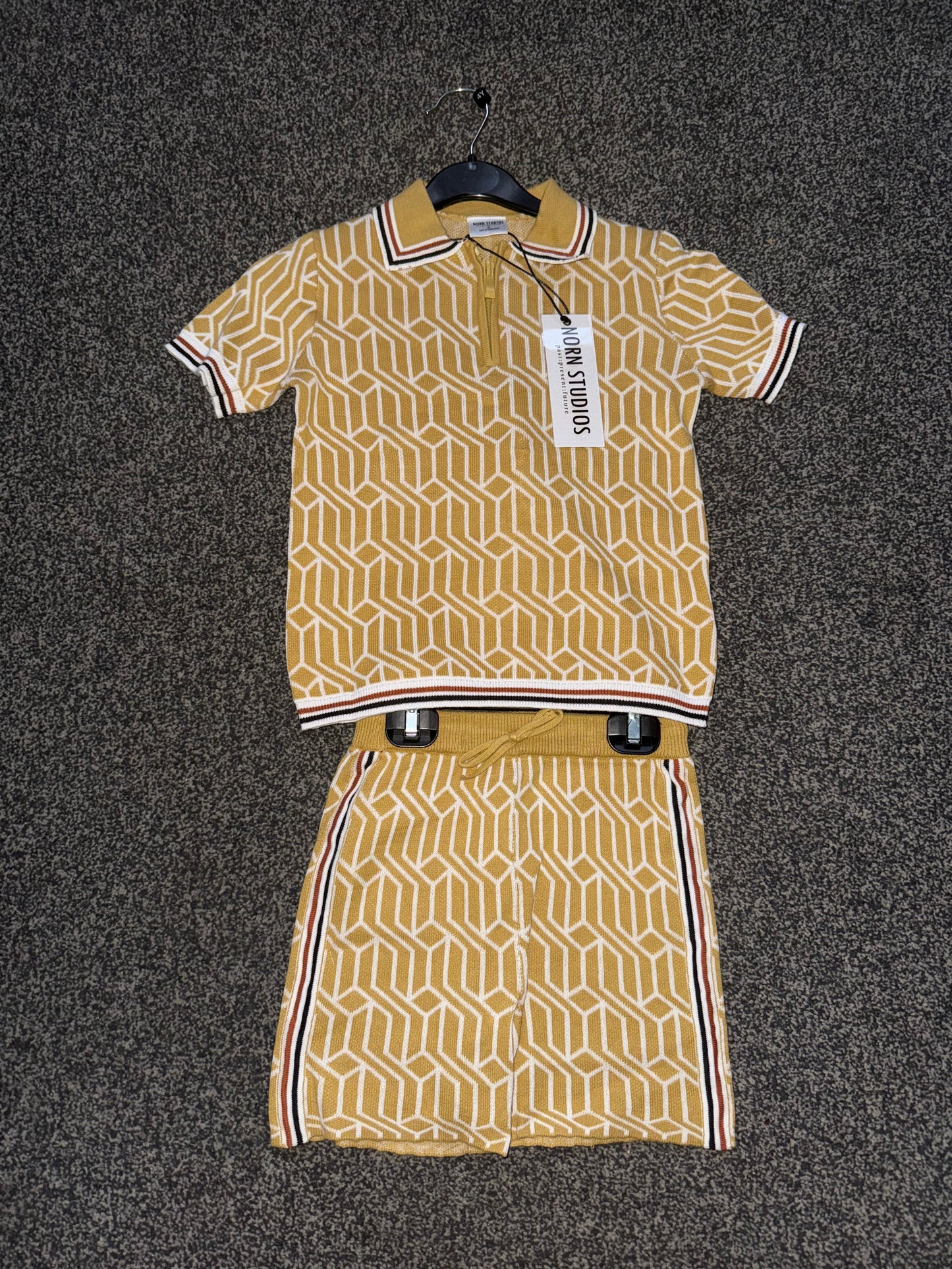 Boys camel geometric knitted shirt and shorts set
