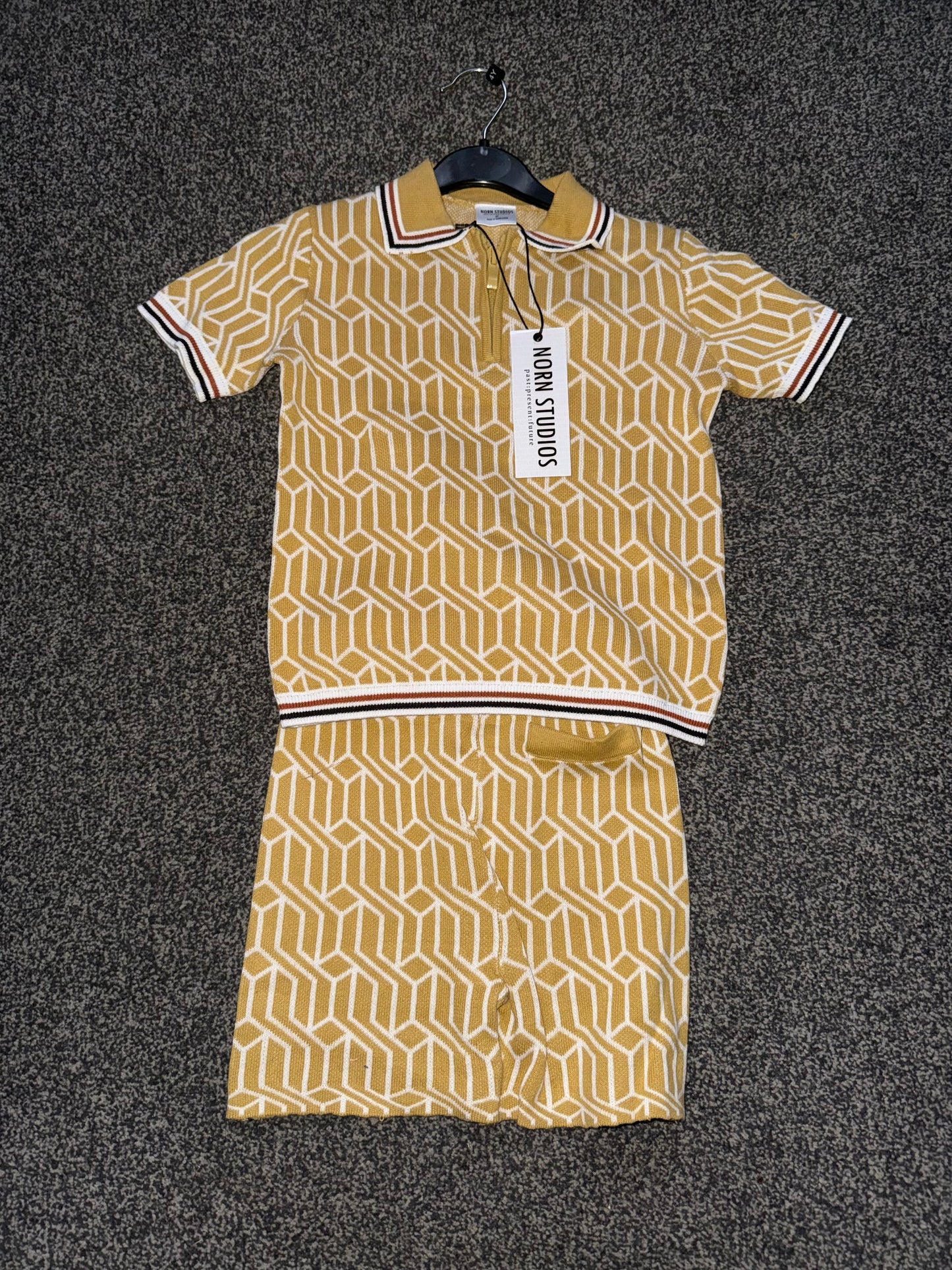 Boys camel geometric knitted shirt and shorts set